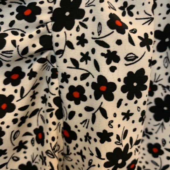 Zara Floral Wrap Top - Picture 3 of 4
